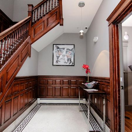 A Stylish Stay W/ A Queen Bed, Heated Floors.. #3 Brookline Esterno foto
