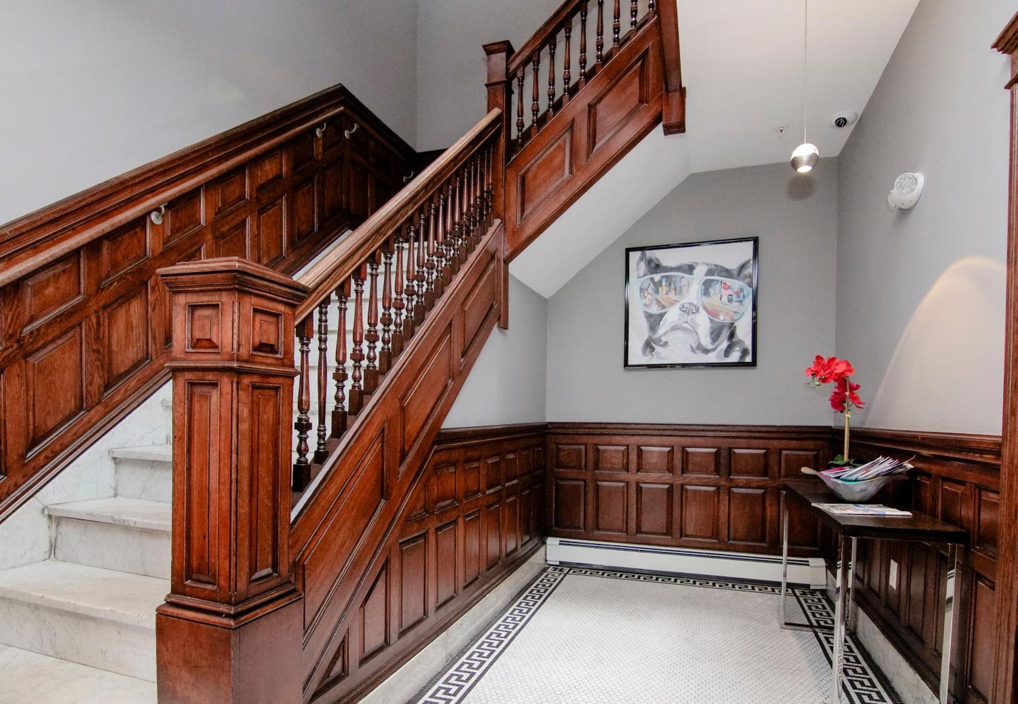 A Stylish Stay W/ A Queen Bed, Heated Floors.. #3 Brookline Esterno foto