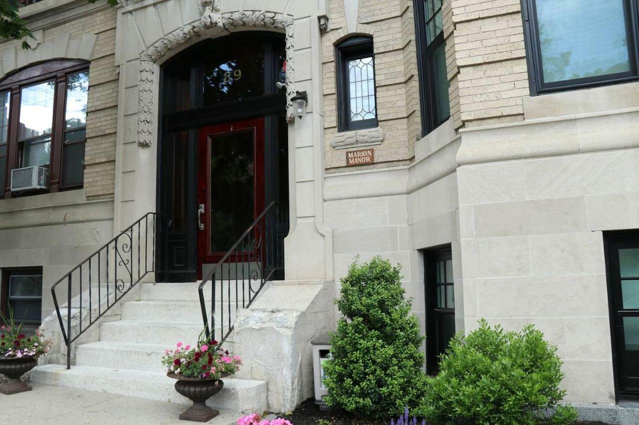 A Stylish Stay W/ A Queen Bed, Heated Floors.. #3 Brookline Esterno foto